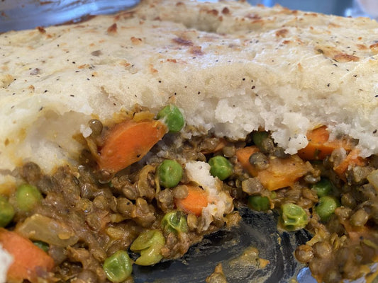 SOUL-HUGGING LENTIL SHEPHERD’S PIE 🥧